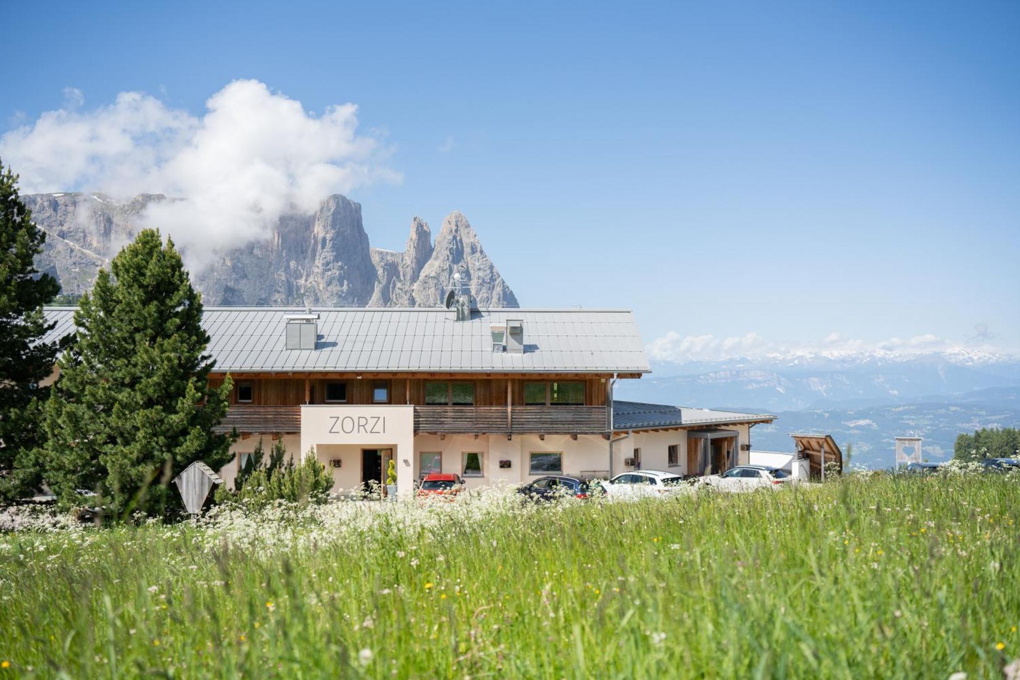 Berghotel Zorzi Alpe Di Siusi Luaran gambar